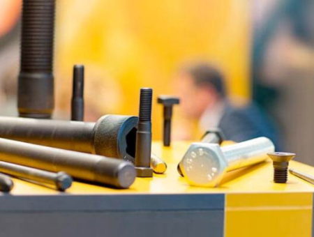 Cómo elegir el tornillo perfecto para tus proyectos industriales